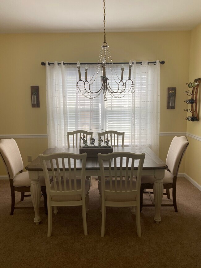 Building Photo - 30 Millbrook Court