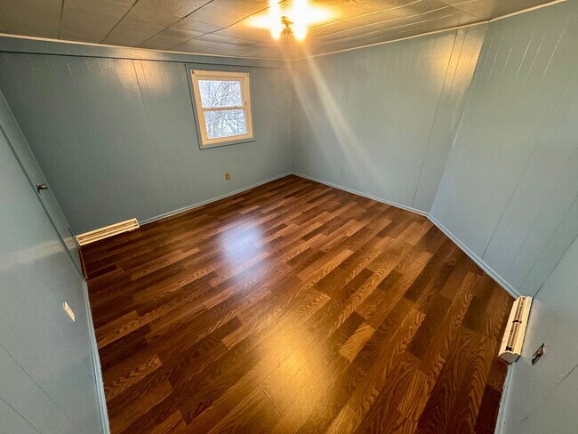 Building Photo - 470-474 Stang Avenue