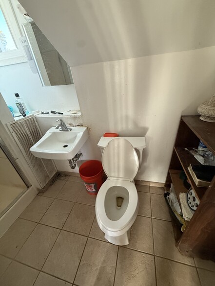 Building Photo - 3439 Harvey Ave