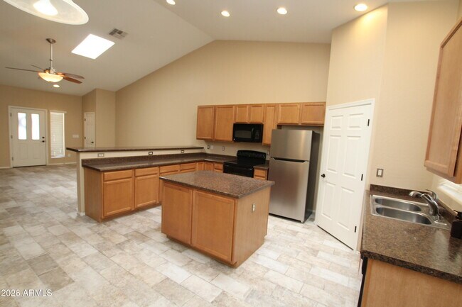 Building Photo - 8984 W Nicolet Ave
