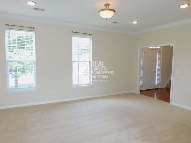 Building Photo - *NW High School* Lovely 4BR/2.5BA Home off...