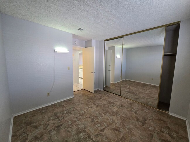 Building Photo - A Fabulous 2 Bed, 2 Bath, 1 Car Attached G...