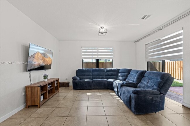 Building Photo - 2380 NE 1st St