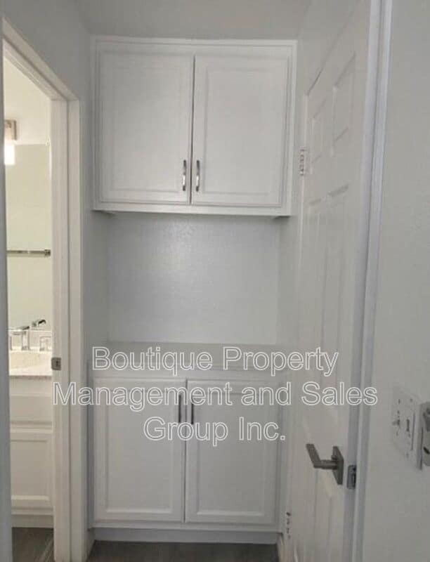 Building Photo - 555 Maine Ave
