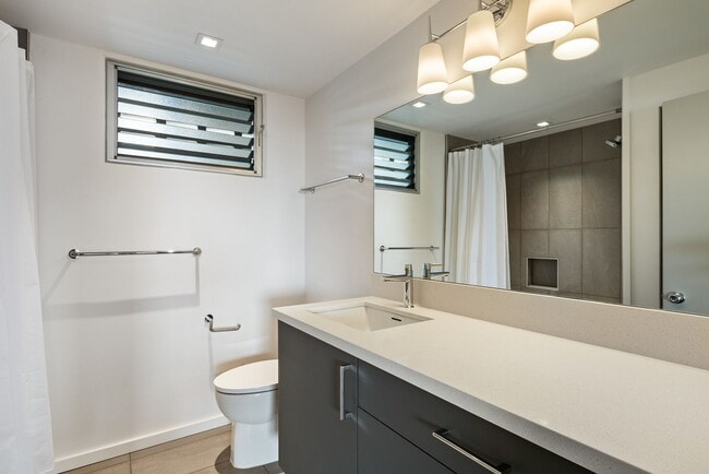 Building Photo - 999 Wilder Ave