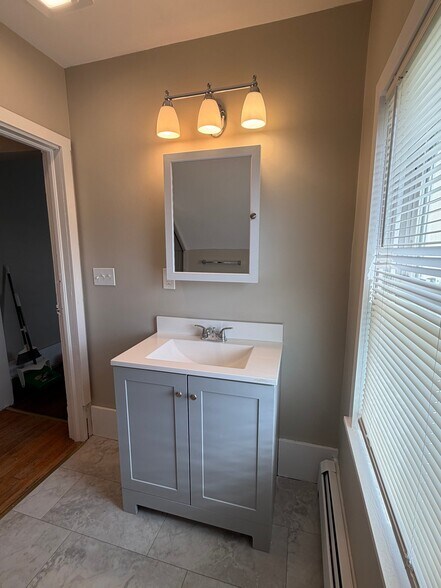 Building Photo - 6452 Collamer Rd