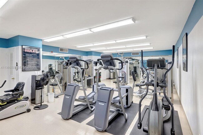 Building Photo - 4100 Galt Ocean Dr