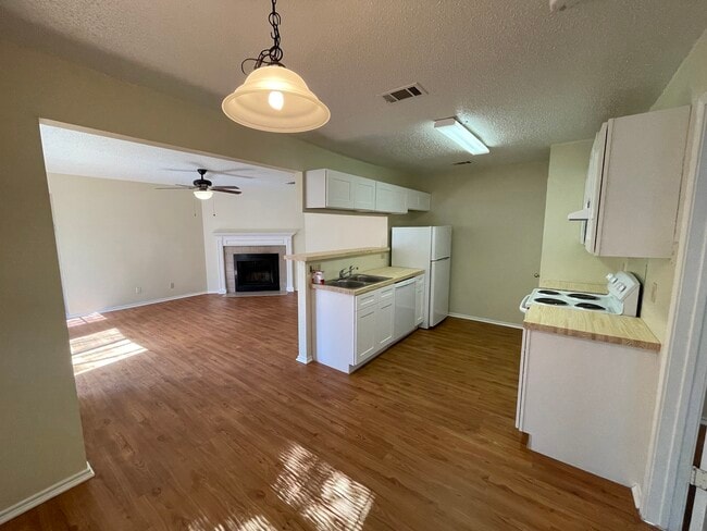 Building Photo - 10003 Parliament House Rd