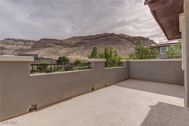 Building Photo - 10597 Cloud Whisper Dr