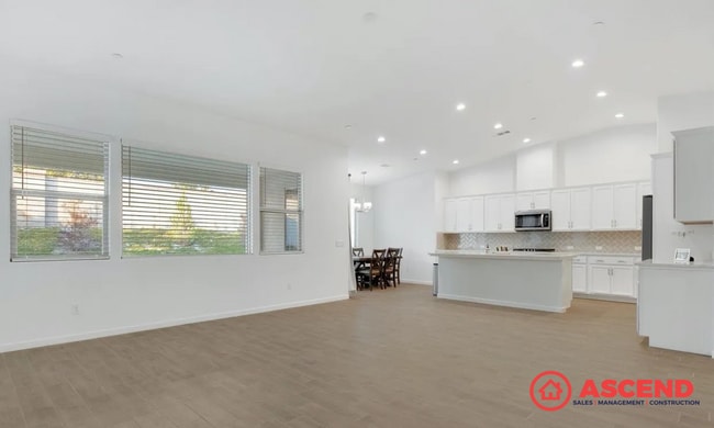 Building Photo - MOVE IN SPECIAL!  Beautiful 3-Bedroom Home in desired Highgate Community with Pool & Full Applian...