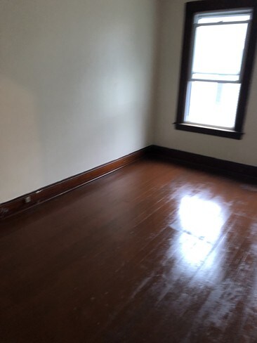 Building Photo - 28 Hartford Ave