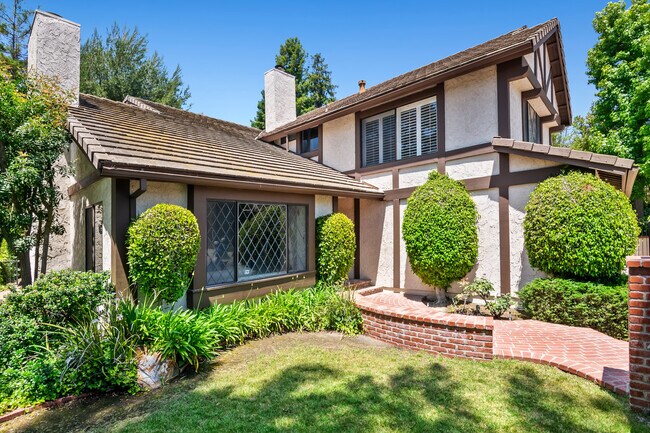 Building Photo - 3009 Nicada Dr