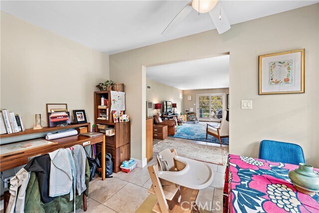 Building Photo - 303 Cazador Ln