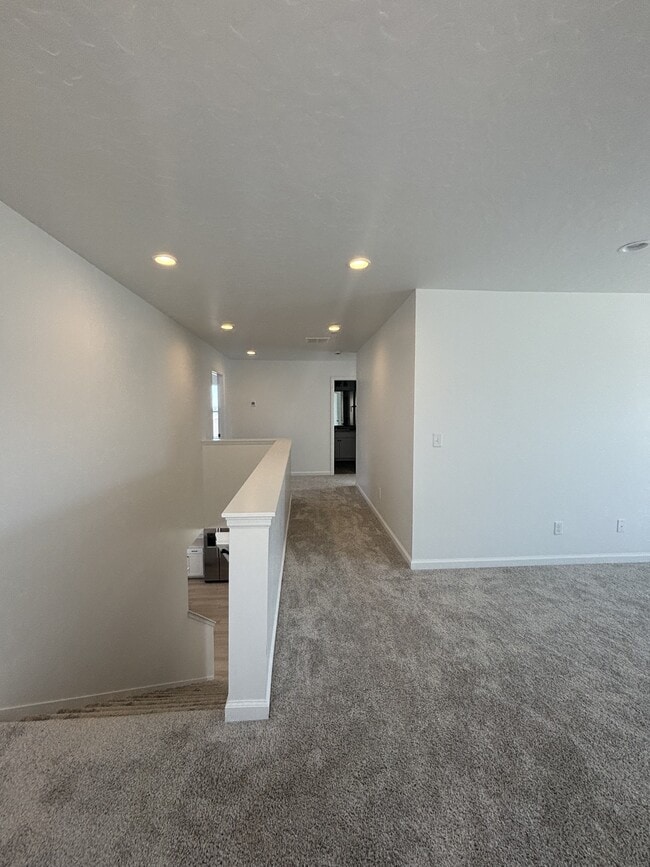 Building Photo - 5516 N Solo St