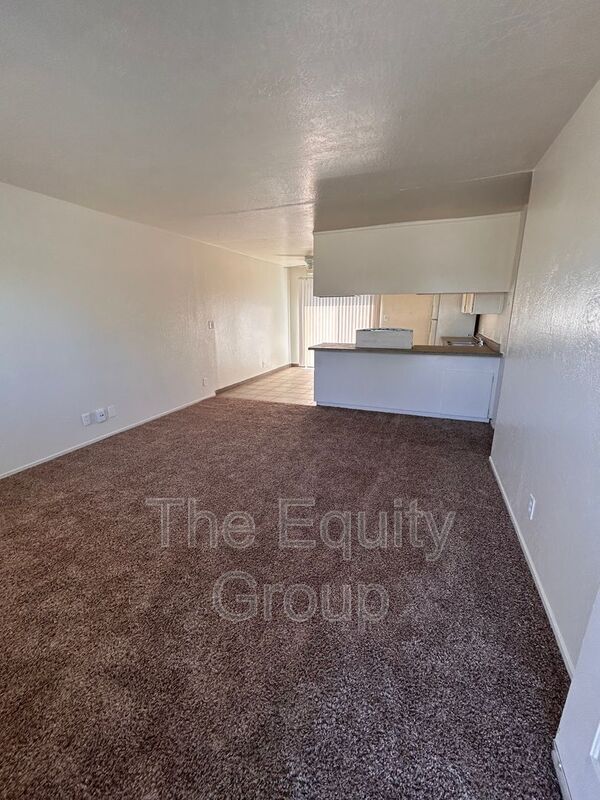 Building Photo - 10736 Railroad Ave