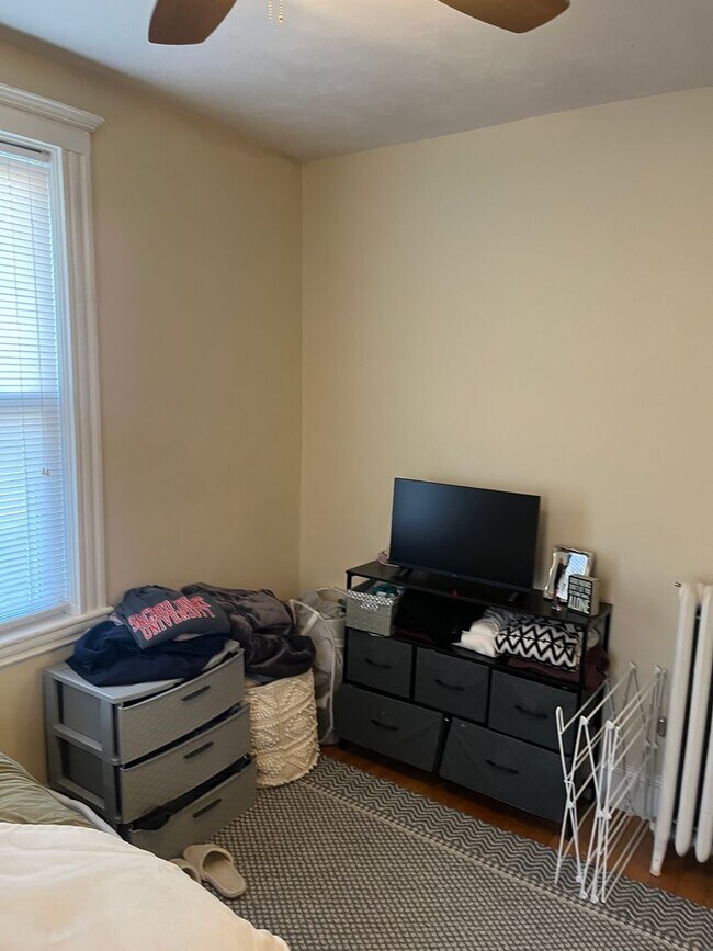 Building Photo - HOT BRIGHTON LISTING!!!!