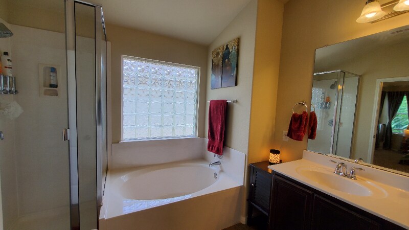 Building Photo - 8812 White Ibis Dr