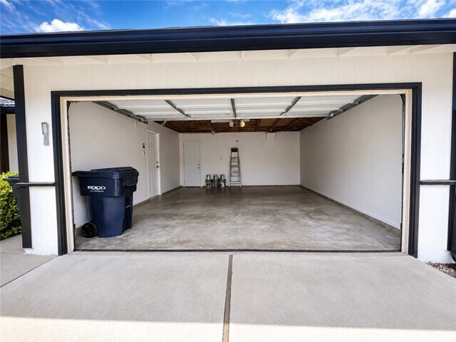 Building Photo - 7016 Lofty Grove Dr