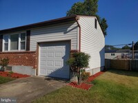 Building Photo - 836 Townsend Blvd