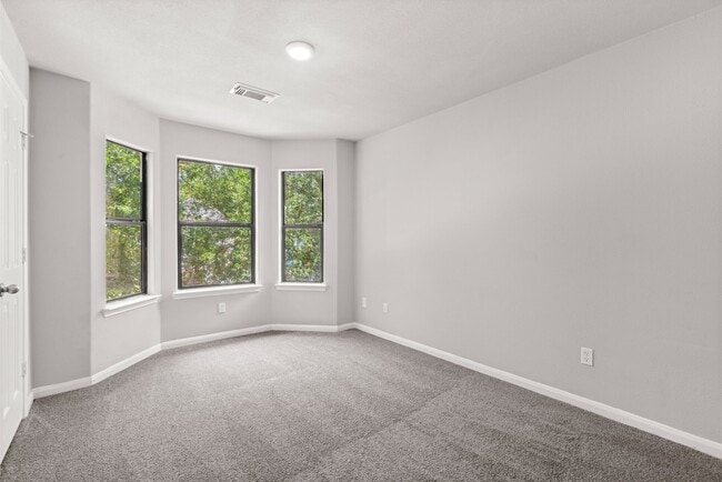 Building Photo - 3016 La Estancia Ln