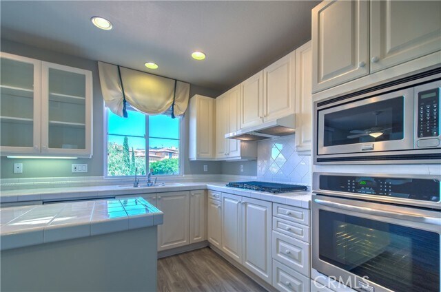 Building Photo - 15 Riva Dr