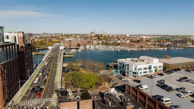 Building Photo - 195 Endicott St