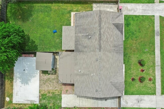 Building Photo - 12718 Summer Mill Dr