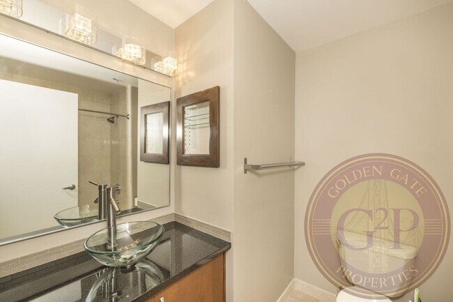 Building Photo - SoMa - 1 BR, 2 BA Loft 975 Sq. Ft. - 3D Vi...