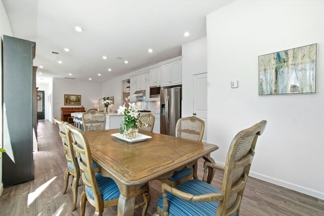 Building Photo - 1409 Northwood Blf Ln