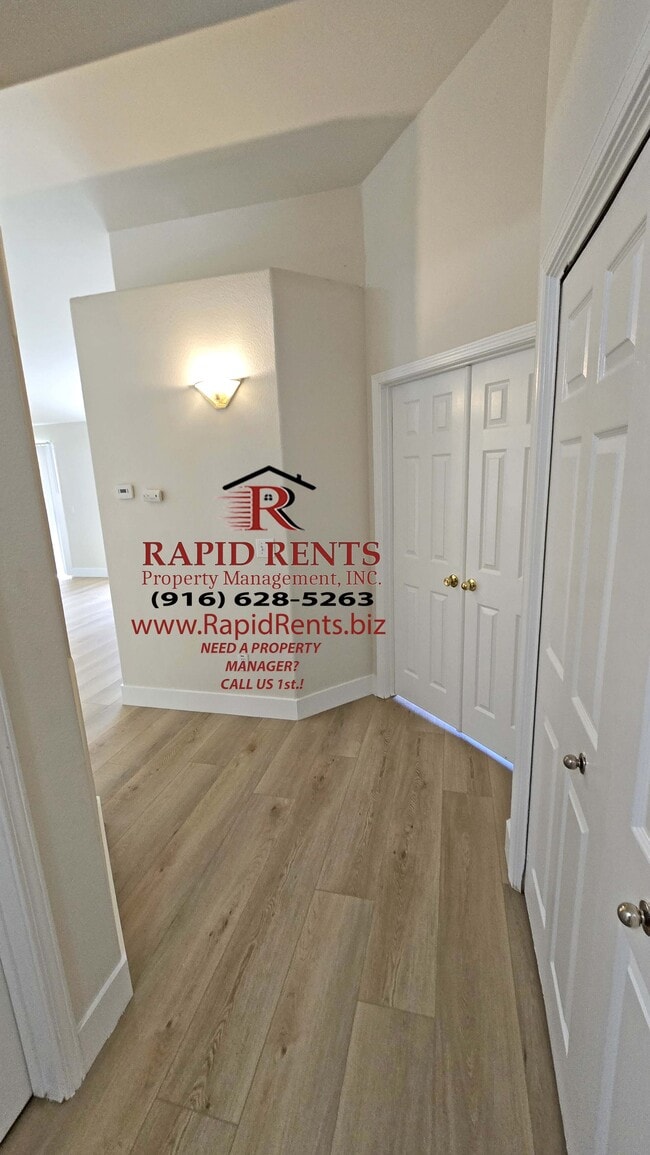 Building Photo - 8477 Ceonothus Ct