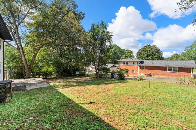 Building Photo - 3981 Rutgers Dr SW