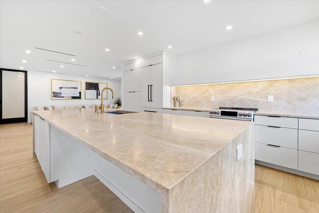 Building Photo - 6897 Terra Tranquila Dr