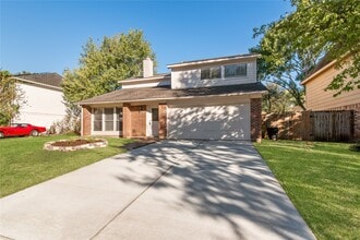 Building Photo - 2335 Trail Wood Ln