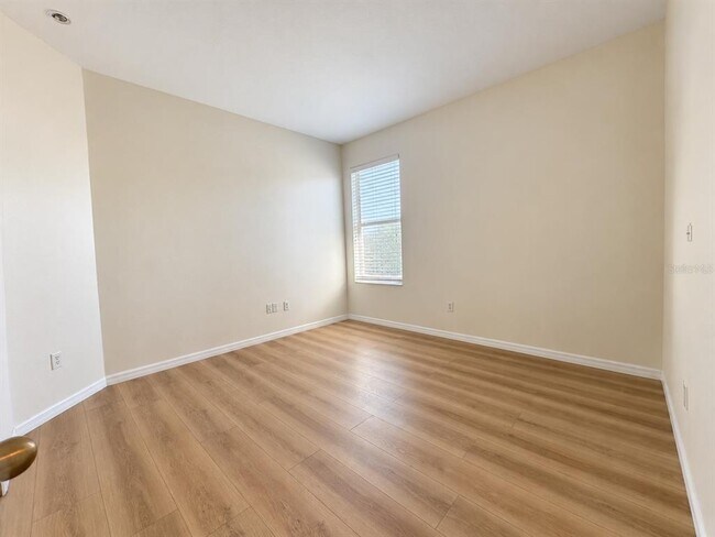 Building Photo - 27353 Edenfield Dr