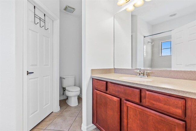 Building Photo - 2943 Willowleaf Ln