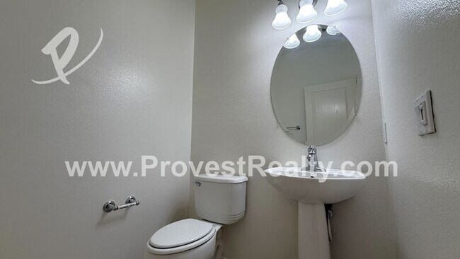 Building Photo - 15847 Barrel Cactus Ln