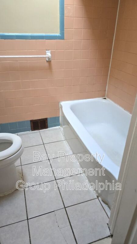 Building Photo - 5202 F St