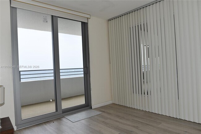 Building Photo - 5555 Collins Ave
