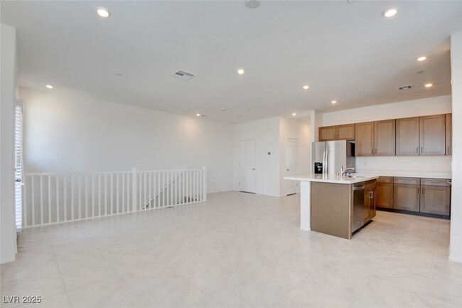 Building Photo - 5728 CRENELLATED St