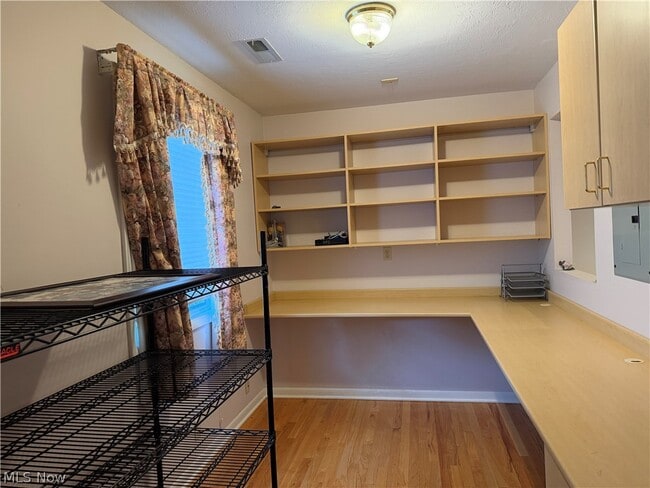 Building Photo - 2455 Buckhurst Dr