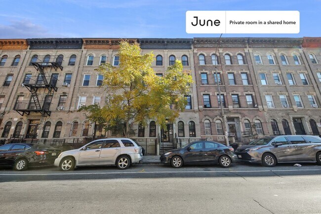 Building Photo - Room in Shared 4 bed/1 bath home in Crown Heights