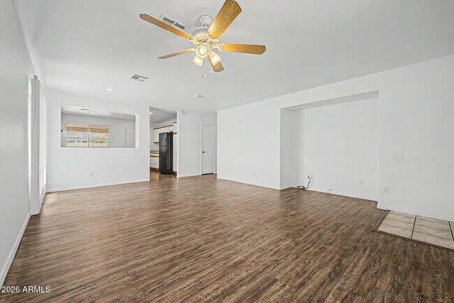 Building Photo - 16712 N 160th Ave