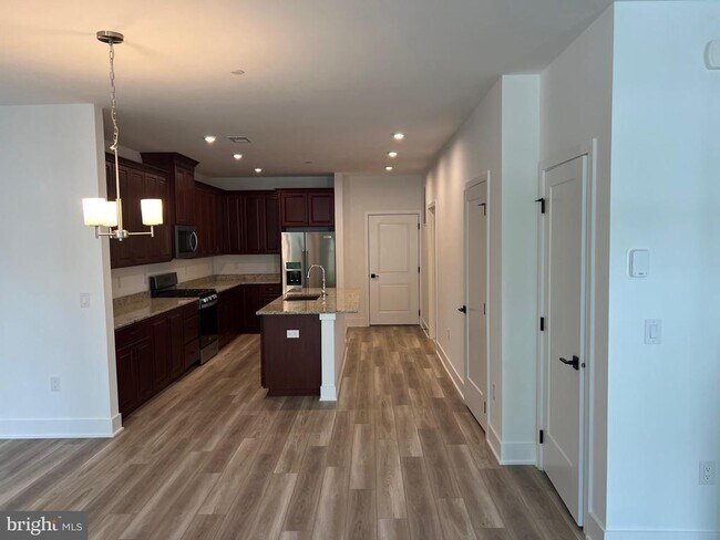 Building Photo - 10106 Donatello Dr
