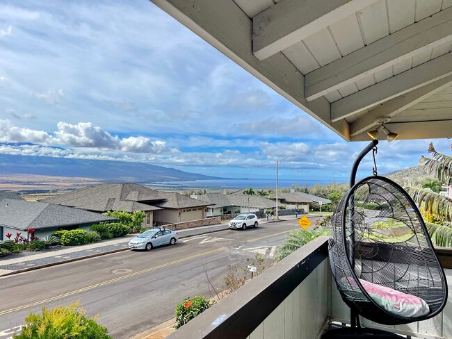 Building Photo - Wailuku Heights Executive Style 3Bed/2Bath...