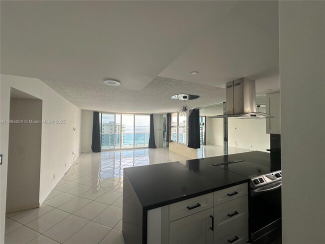 Building Photo - 3800 S Ocean Dr