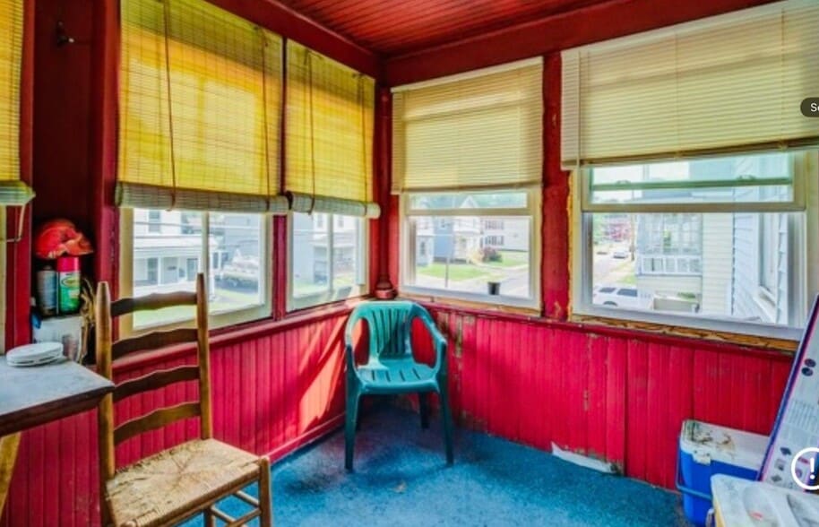 Building Photo - 205 W Fulton St