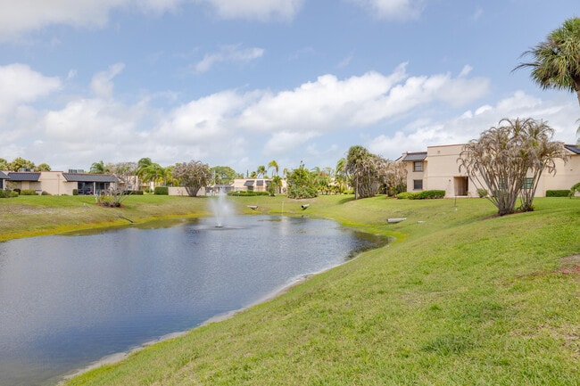 Building Photo - 2083 NE Collins Cir