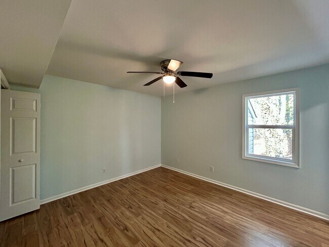 Building Photo - Fully Renovated One-Level Home in the heart of Chesterfield – New HVAC, Windows & Stunning Kitchen!