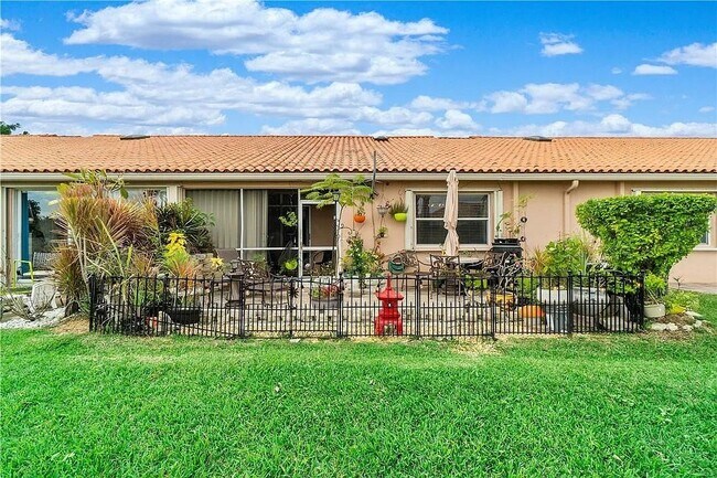 Building Photo - 8583 Jade Dr