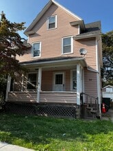Building Photo - 26 Forester St